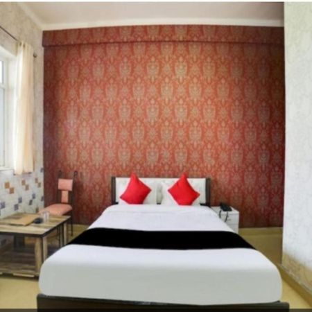Sudhir Hotel & Banquet, Sonipat Exterior photo